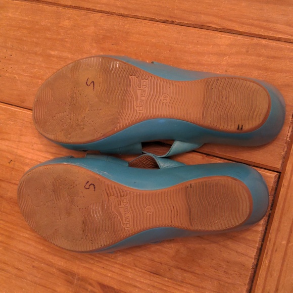Dansko Pasadena Collection Teal Dixie Sandals, Size 39 - Picture 4 of 14